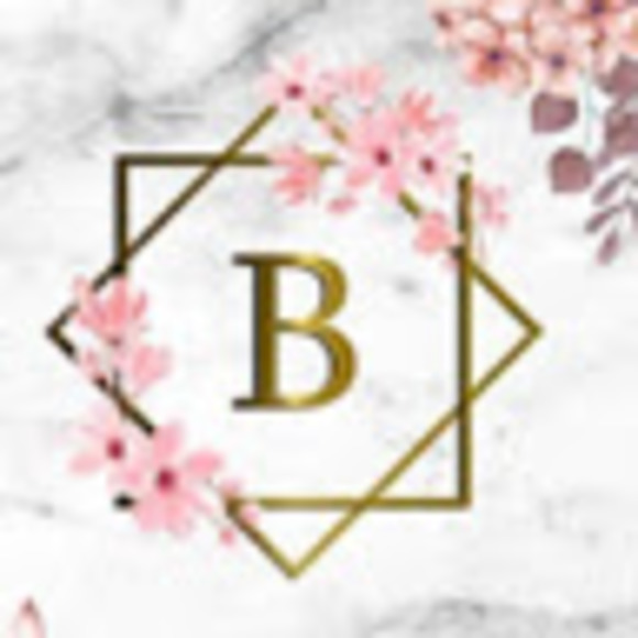 Meet your Posher, Bianca - Picture 1 of 1